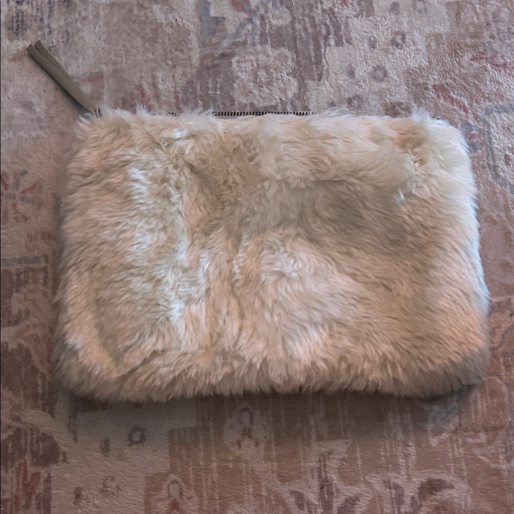Elegant Cream Faux Fur Clutch